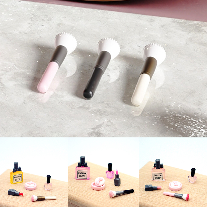 1 zestaw miniaturowych akcesor – Blush Brush Kabuki recenzja i cena