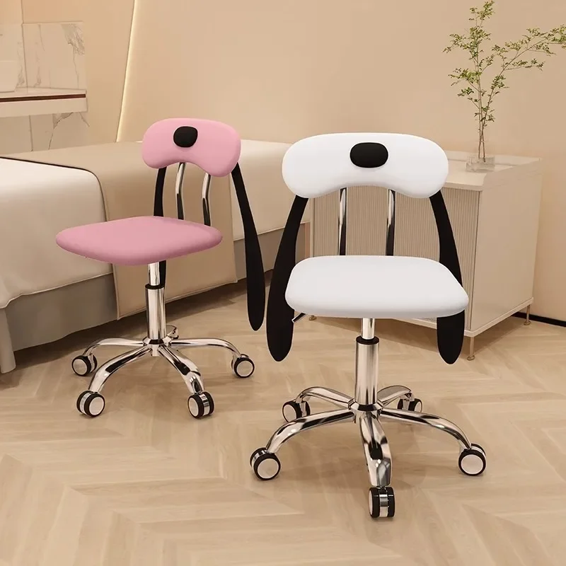 Minimalistyczny stołek kosmety – Beauty Makeup Bar recenzja i cena